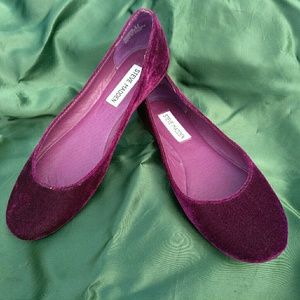 Steve Madden Fuschia Purple Velvet Suede Flats